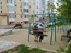 Двор с детской площадкой